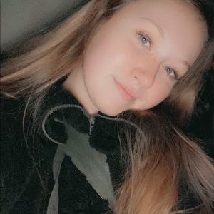 Meet your Posher, Sabrina